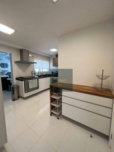 Apartamento, 3 quartos, 246 m² - Foto 4