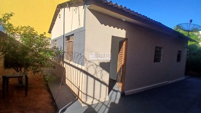 Casa, 2 quartos, 67 m² - Foto 1