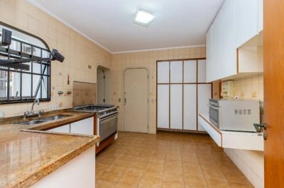 Apartamento, 4 quartos, 216 m² - Foto 1