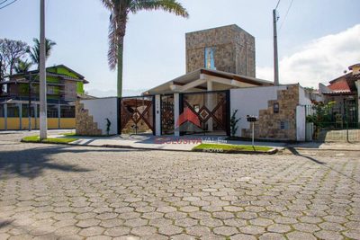 Casa, 3 quartos, 220 m² - Foto 1