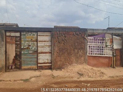 Casa, 2 quartos, 250 m² - Foto 1