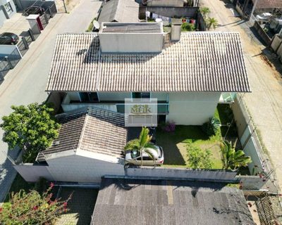 Sobrado, 3 quartos, 214 m² - Foto 1