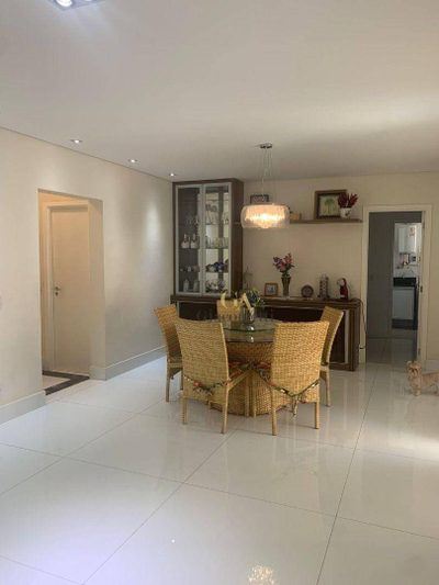 Apartamento, 3 quartos, 156 m² - Foto 2