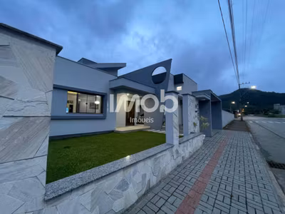 Casa, 3 quartos, 196 m² - Foto 2