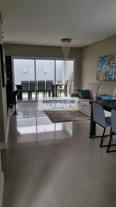 Casa, 3 quartos, 250 m² - Foto 1