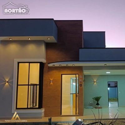 Casa, 4 quartos, 175 m² - Foto 1
