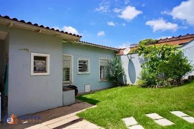 Casa, 3 quartos, 233 m² - Foto 1