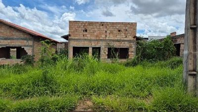 Casa, 2 quartos, 300 m² - Foto 1
