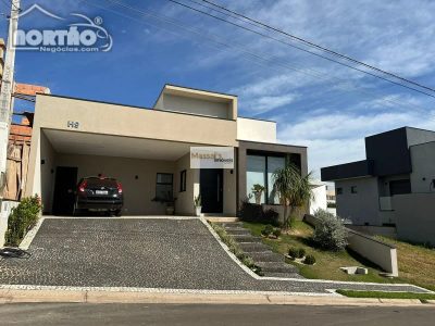 Casa, 5 quartos, 256 m² - Foto 1