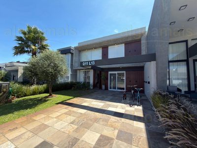 Casa de Condomínio, 4 quartos - Foto 1