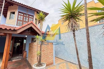 Casa, 4 quartos, 339 m² - Foto 1