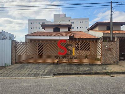 Casa, 3 quartos, 171 m² - Foto 1