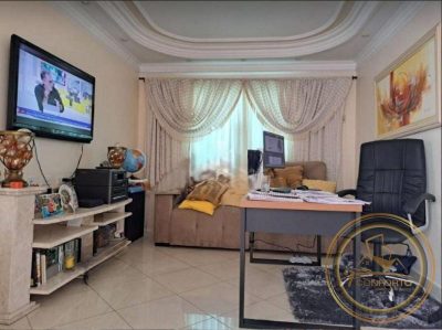Sobrado, 2 quartos, 340 m² - Foto 1