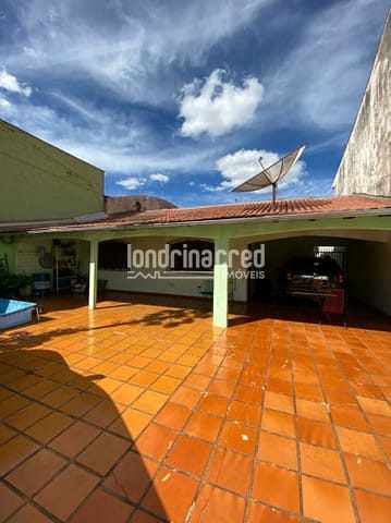 Casa, 4 quartos, 176 m² - Foto 1