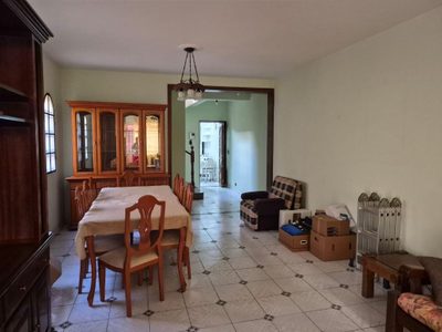 Casa, 3 quartos, 200 m² - Foto 1