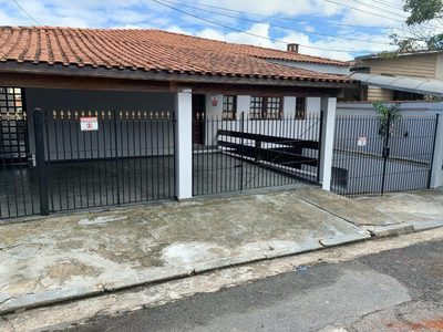Casa, 4 quartos, 200 m² - Foto 1