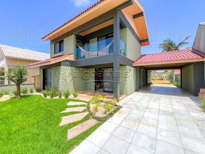 Sobrado, 4 quartos, 243 m² - Foto 1
