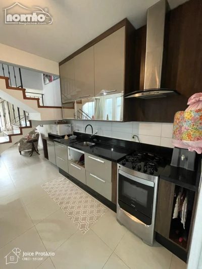 Casa, 3 quartos, 81 m² - Foto 3