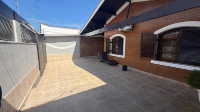 Casa, 3 quartos, 180 m² - Foto 1