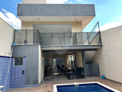 Sobrado, 3 quartos, 430 m² - Foto 1