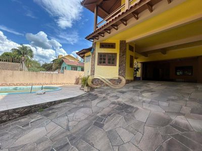 Casa, 4 quartos, 219 m² - Foto 2
