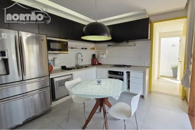 Casa, 3 quartos, 315 m² - Foto 2