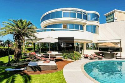 Casa, 5 quartos, 1600 m² - Foto 1