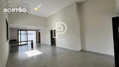 Casa, 5 quartos, 162 m² - Foto 1