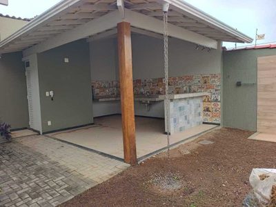 Casa, 4 quartos, 240 m² - Foto 1