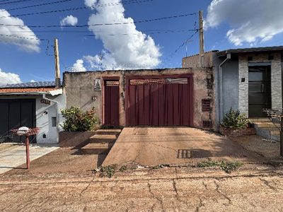 Casa, 2 quartos, 200 m² - Foto 1