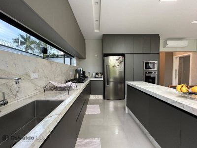 Casa, 3 quartos, 178 m² - Foto 2