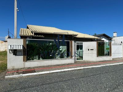 Casa, 3 quartos, 210 m² - Foto 1