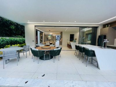 Casa, 6 quartos, 450 m² - Foto 2