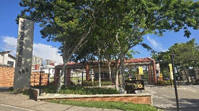Casa, 3 quartos, 296 m² - Foto 1
