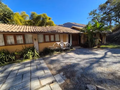 Casa, 3 quartos, 250 m² - Foto 1