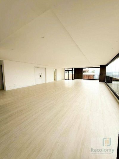 Cobertura, 4 quartos, 708 m² - Foto 2