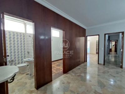 Casa, 3 quartos, 238 m² - Foto 4