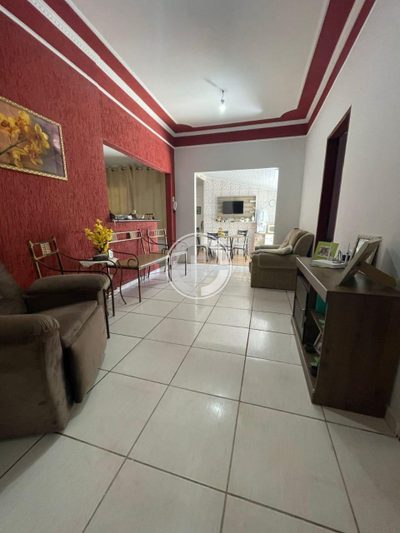 Casa, 2 quartos, 250 m² - Foto 1