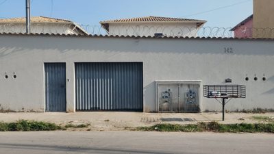 Casa, 2 quartos, 67 m² - Foto 1