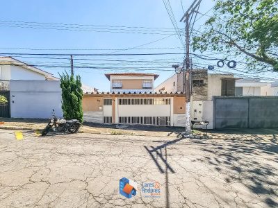 Casa, 4 quartos, 240 m² - Foto 2
