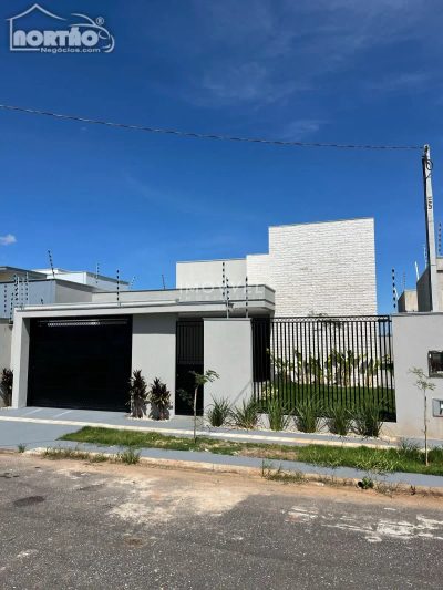 Casa, 2 quartos, 145 m² - Foto 1