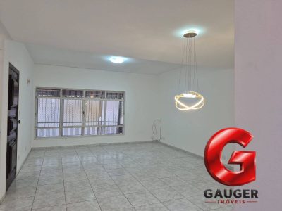 Casa, 3 quartos, 160 m² - Foto 1