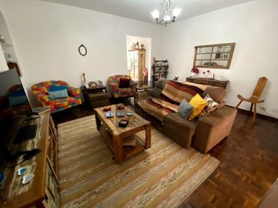Casa, 3 quartos, 327 m² - Foto 1