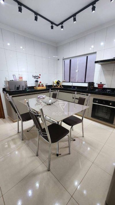 Casa, 2 quartos, 47 m² - Foto 1
