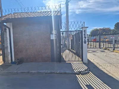 Casa, 2 quartos, 52 m² - Foto 1