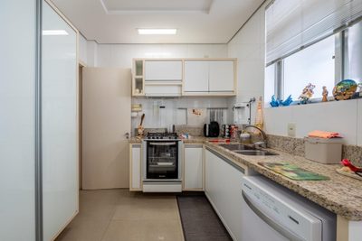 Apartamento, 3 quartos, 216 m² - Foto 4