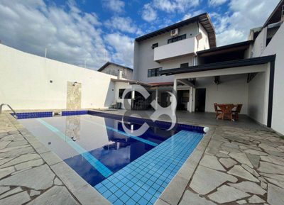 Casa, 4 quartos, 236 m² - Foto 1