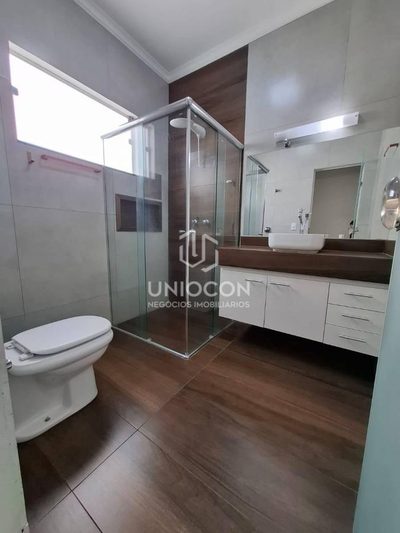 Casa, 3 quartos, 225 m² - Foto 3