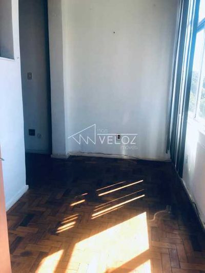 Apartamento, 1 quarto, 41 m² - Foto 2