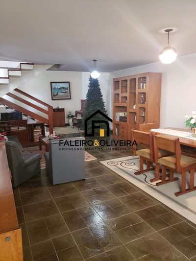Casa, 3 quartos, 259 m² - Foto 3
